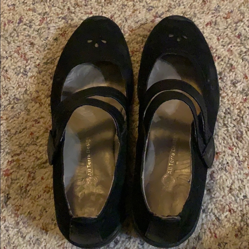 Black suede Jambu shoes